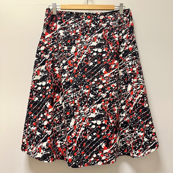 Black Red & White French Splatter Pattern Skirt - Picture 3 of 8